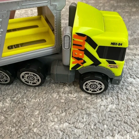 Matchbox Mattel MBX Transporter hauler with cars plastic - Picture 3 of 9